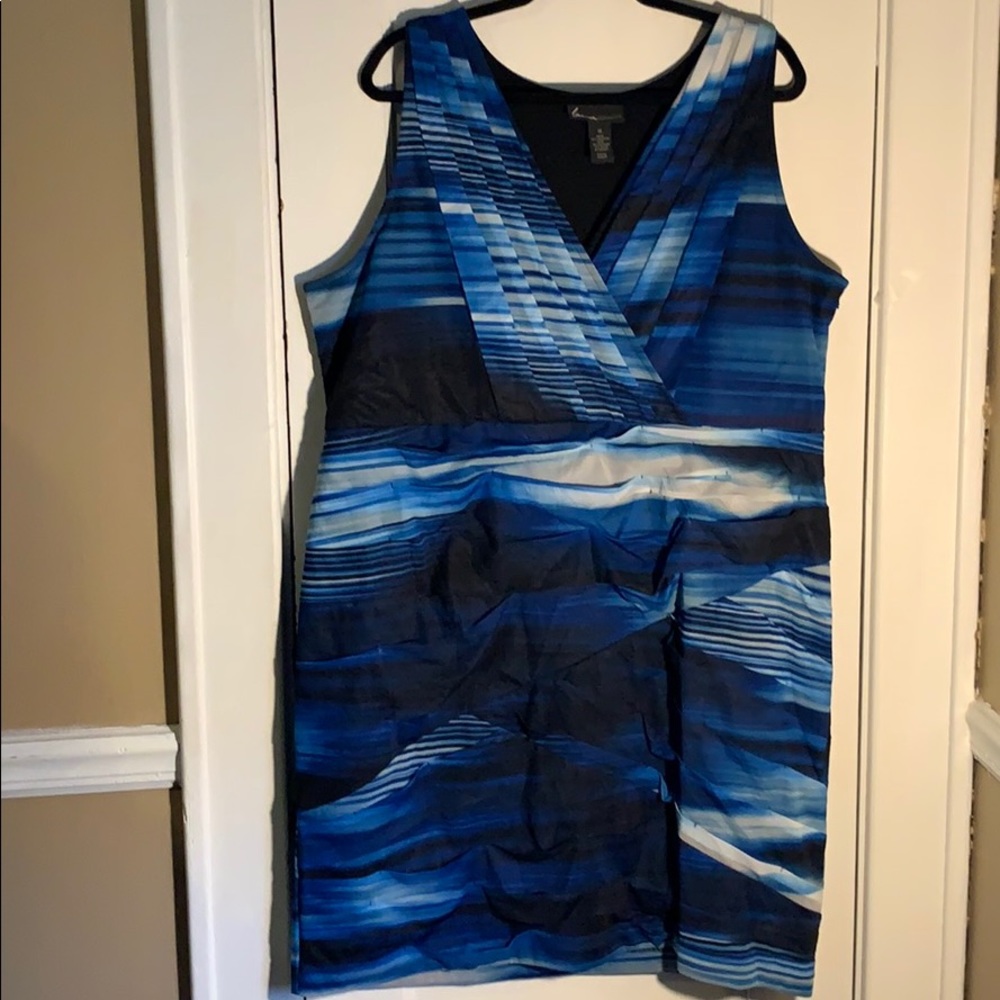 Lane bryant sleeveless blue patterned dress
